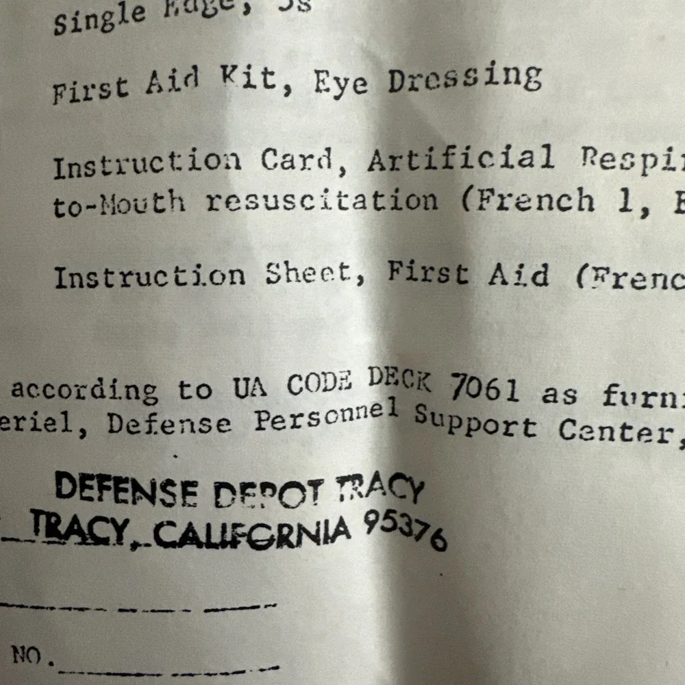 U.S Military First Aid Kit Box  6545-922-1200 Army Green‎ Movie Prop